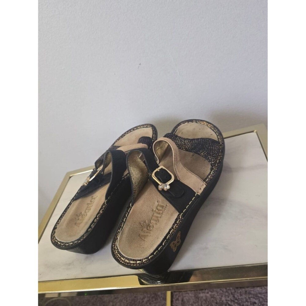 ALEGRIA Collette Gold & Bronze Triple Strap Leather Sandals Size EU 38